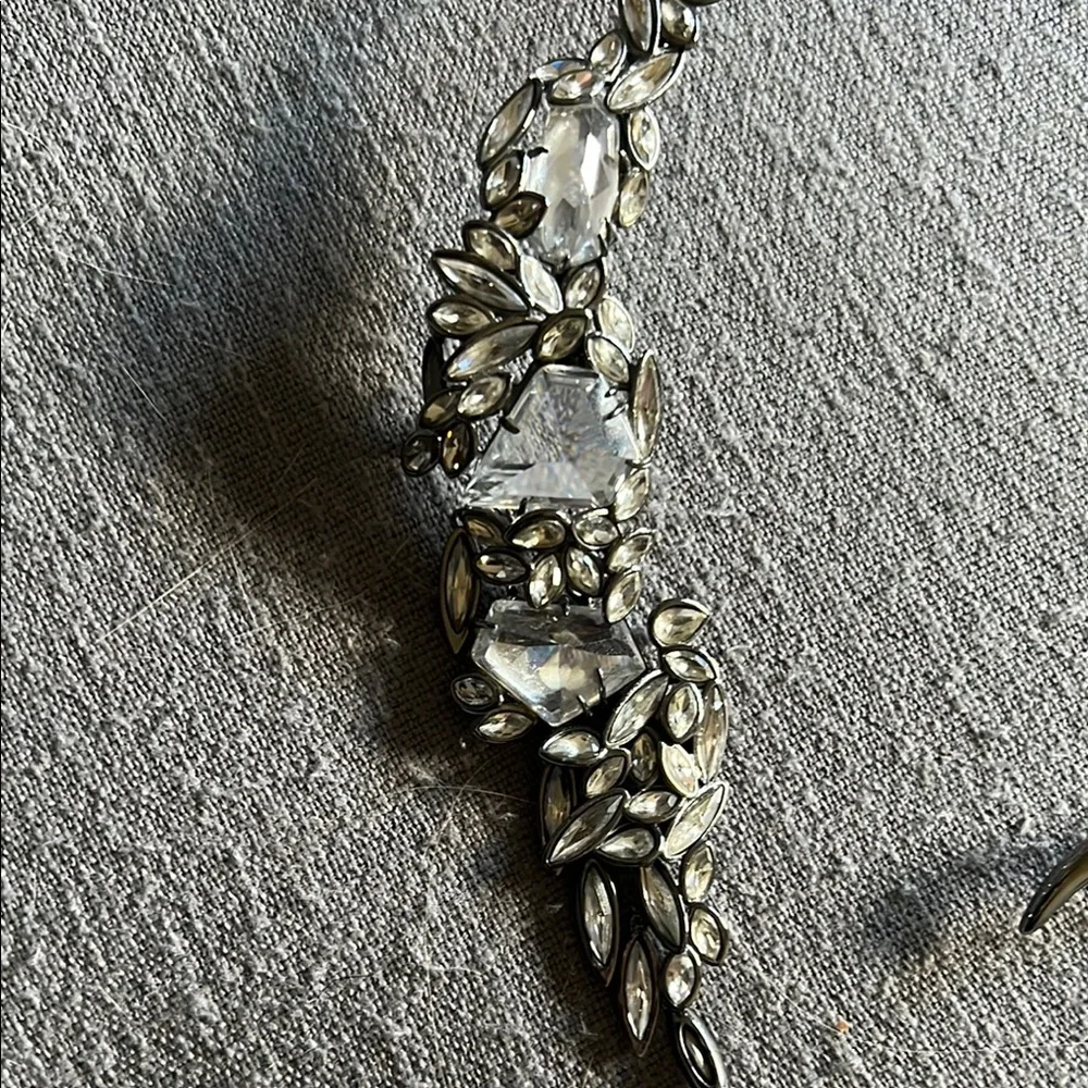 Crystal Leaf necklace  in Silver - Picture 2 of 2
